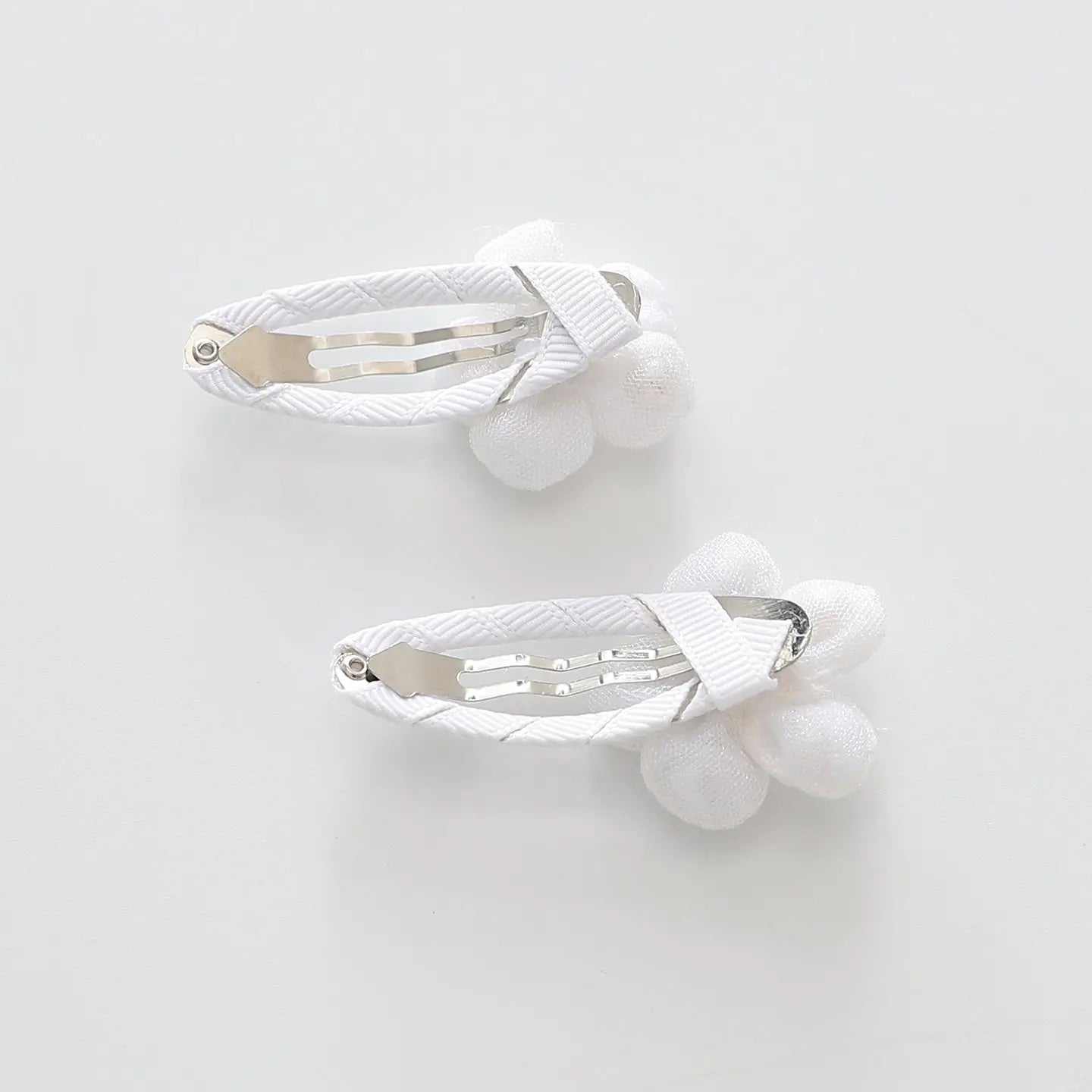 White Flower Hair Clips 2 Pack Ollies Place