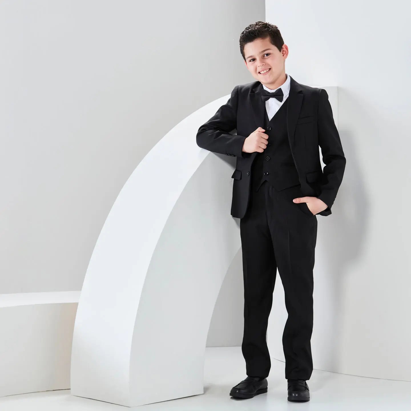 Boys' Formal Black Suit, 4 Piece Set (Size 8 Years to 16 Years) Ollies Place