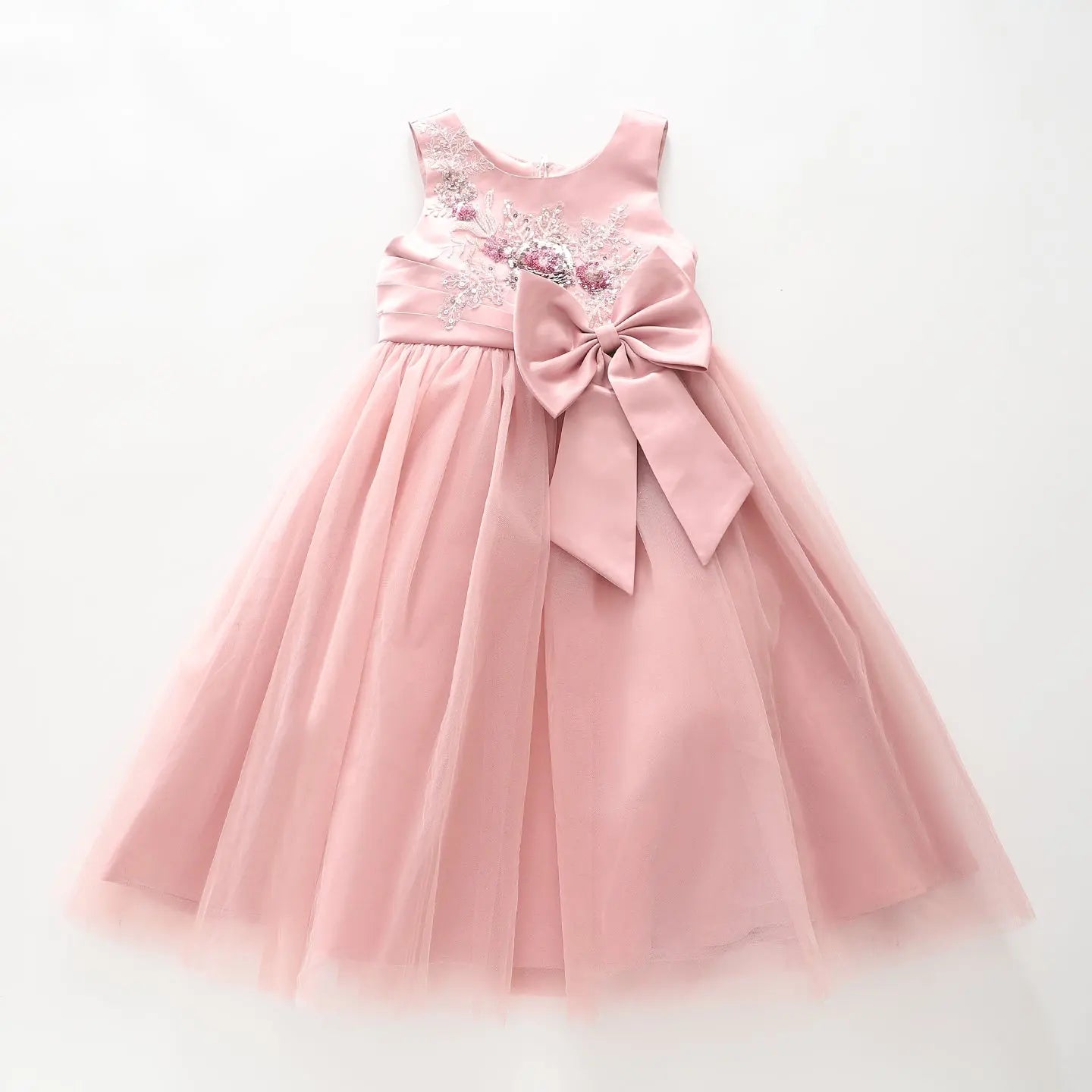 Madeline Vintage Rose Gown Ollies Place